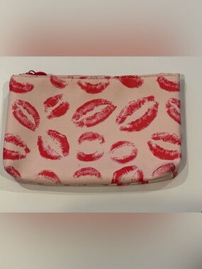 ipsy Pink Cosmetic Pouch with Red Kiss Print